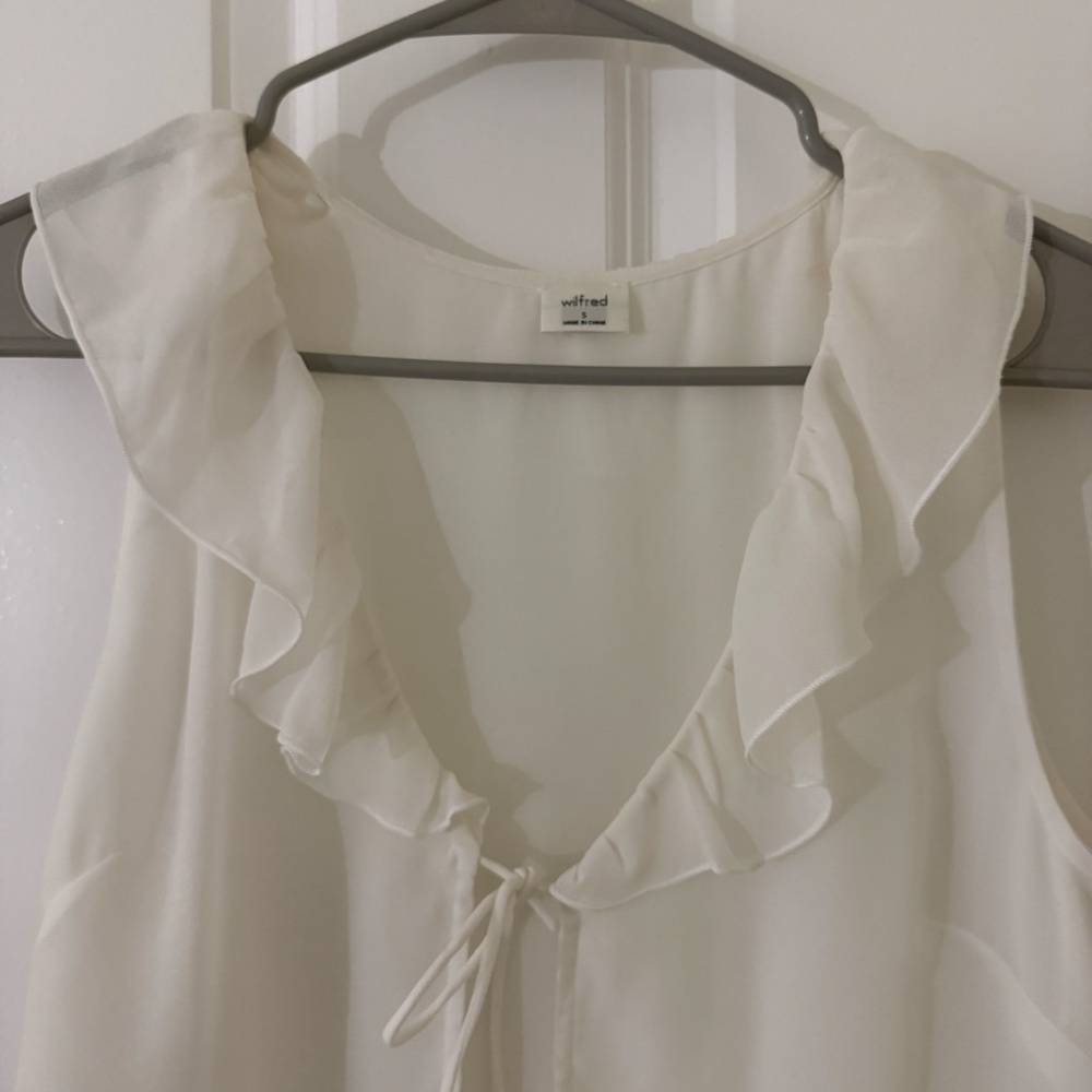 Never Worn - Aritzia Chiffon Tonka Blouse White - Picture 4 of 4